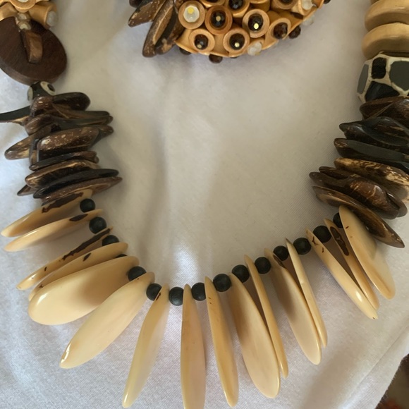 Unique beaded necklace - Picture 11 of 11